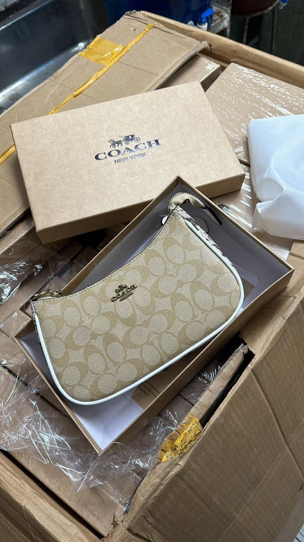 Coach teri shoulder bag in signature canvas bag with box