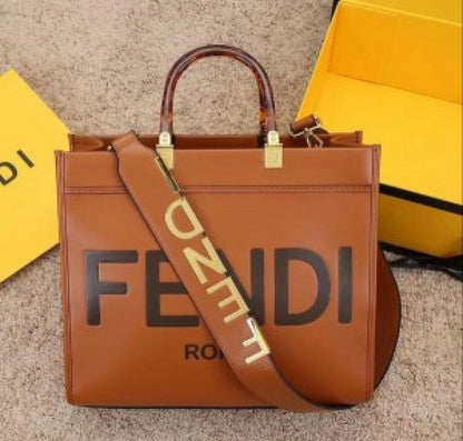 Fendi roma plain ladies trendy leather handbag with dust cover premium quality
