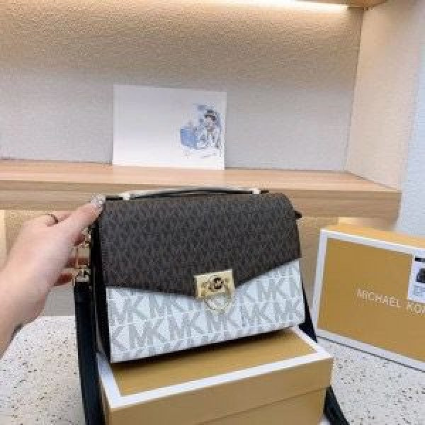 MichaelKors handrix sling bag premium quality with og box