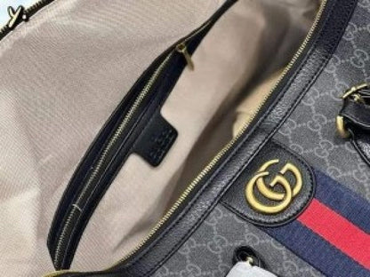Gucci duffle bag premium quality with dust cover