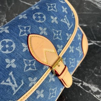 Louis Vuitton Diane Bag LV Monogram bag with box