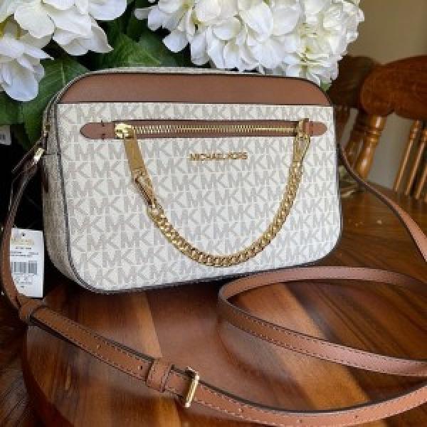 Michael Kors Charm camera Handbags