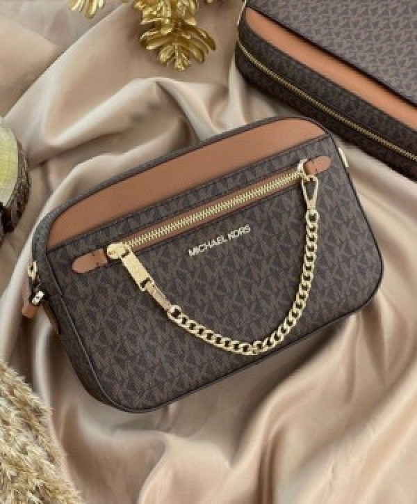 Michael Kors Charm camera Handbags