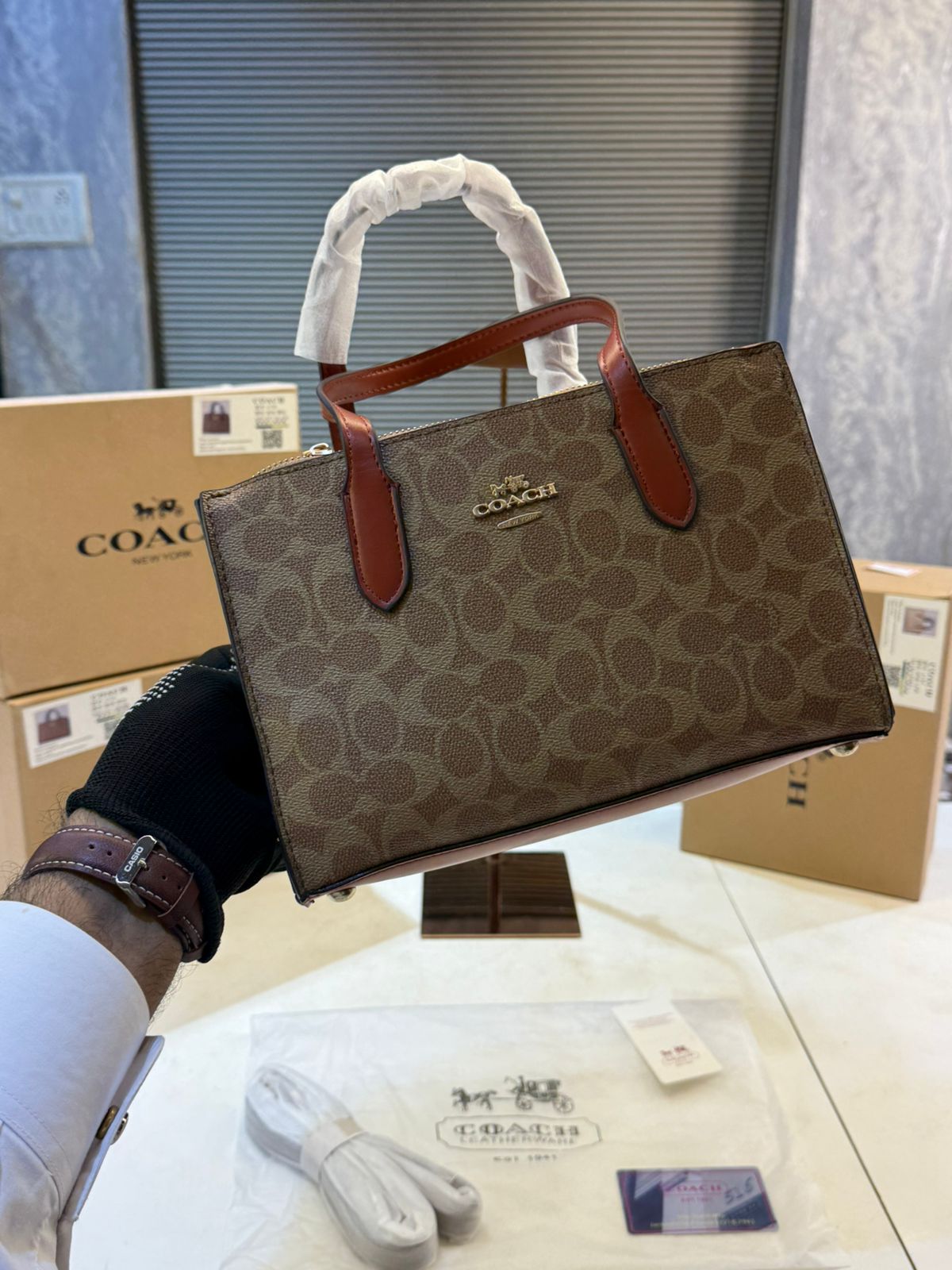 Coach city tote bag with og box