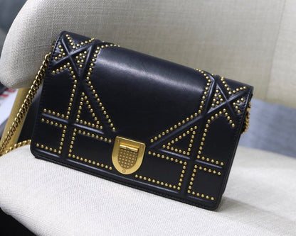 CHRISTIAN DIOR DIORAMA STUD WITH BOX